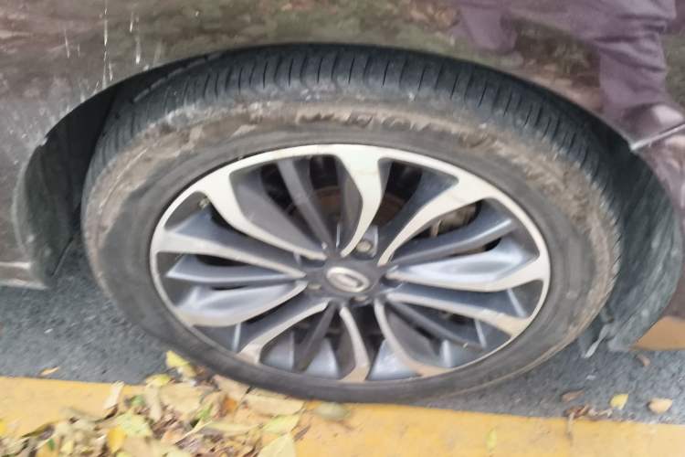 Used GAC Trumpchi GA6 2016 235T DCT Luxury Edition Right Front Wheel Hub