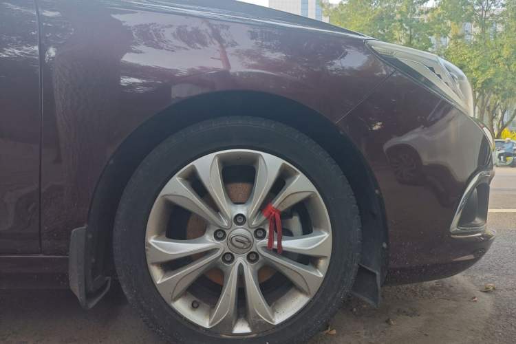 Used GAC Trumpchi GA6 2016 235T DCT Elite Edition Right Front Wheel Hub