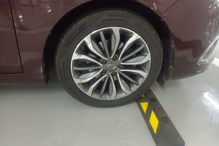 Used GAC Trumpchi GA6 2016 235T DCT Luxury Edition Right Front Wheel Hub