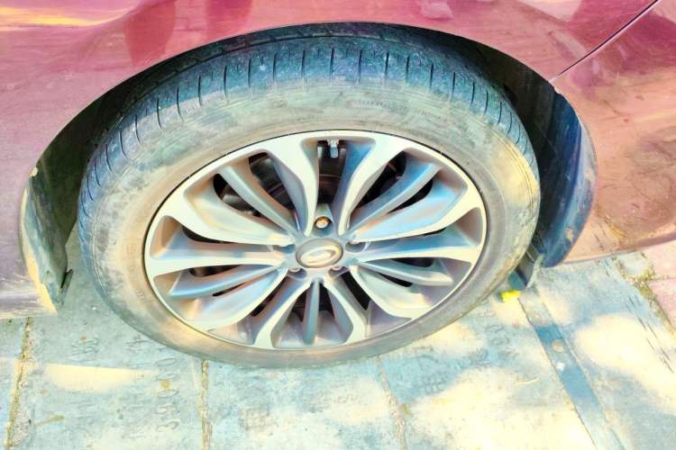 Used GAC Trumpchi GA6 2016 235T DCT Luxury Edition Right Front Wheel Hub