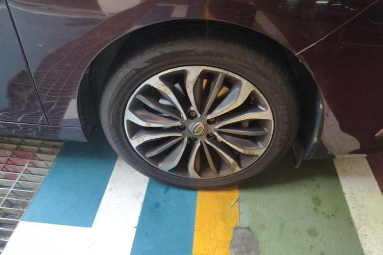 Used GAC Trumpchi GA6 2016 235T DCT Luxury Edition Right Front Wheel Hub