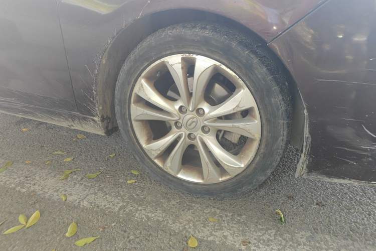 Used GAC Trumpchi GA6 2016 235T DCT Elite Edition Right Front Wheel Hub