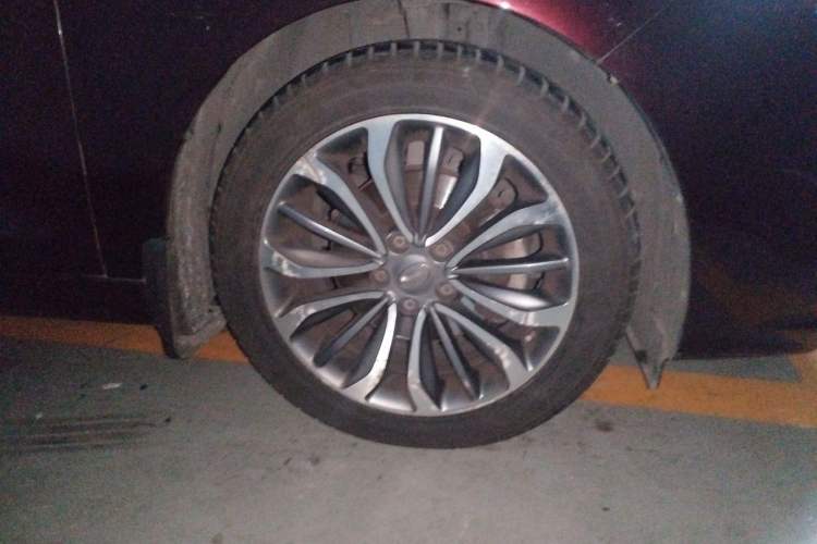 Used GAC Trumpchi GA6 2016 235T DCT Luxury Edition Right Front Wheel Hub