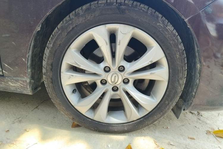 Used GAC Trumpchi GA6 2016 235T DCT Elite Edition Right Front Wheel Hub