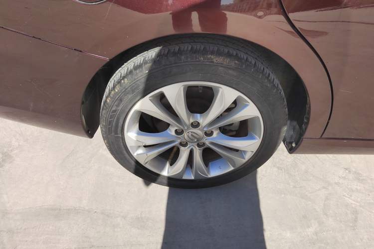 Used GAC Trumpchi GA6 2016 235T DCT Elite Edition Right Rear Wheel Hub