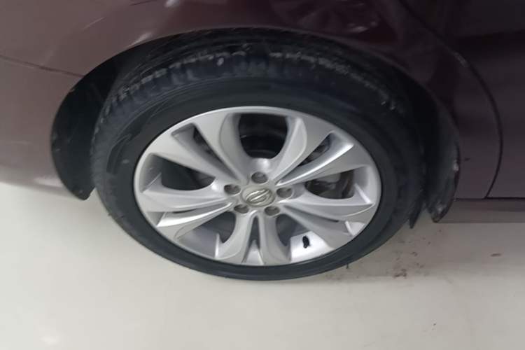 Used GAC Trumpchi GA6 2016 235T DCT Elite Edition Right Rear Wheel Hub