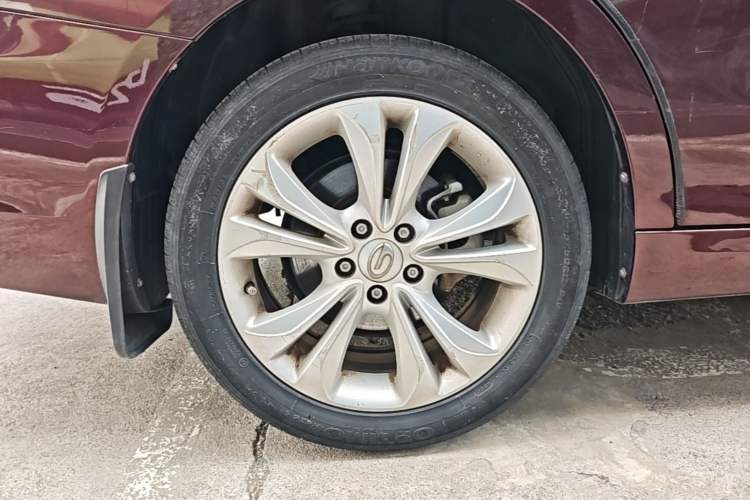 Used GAC Trumpchi GA6 2016 235T DCT Elite Edition Right Rear Wheel Hub
