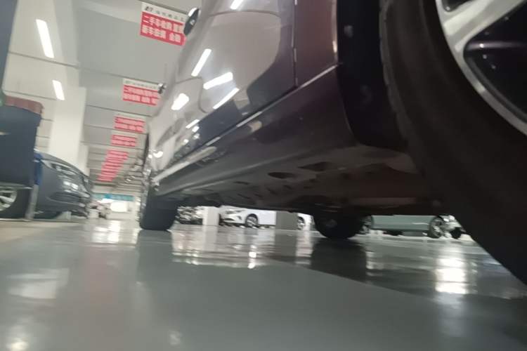 Used GAC Trumpchi GA6 2016 235T DCT Luxury Edition Right Side Sill