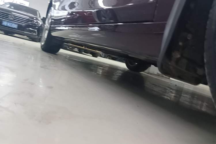 Used GAC Trumpchi GA6 2016 235T DCT Elite Edition Right Side Sill