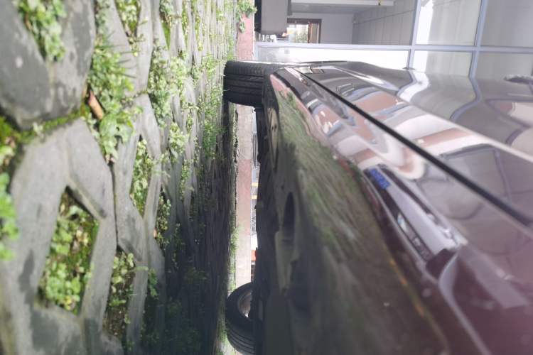 Used GAC Trumpchi GA6 2016 235T DCT Elite Edition Right Side Sill