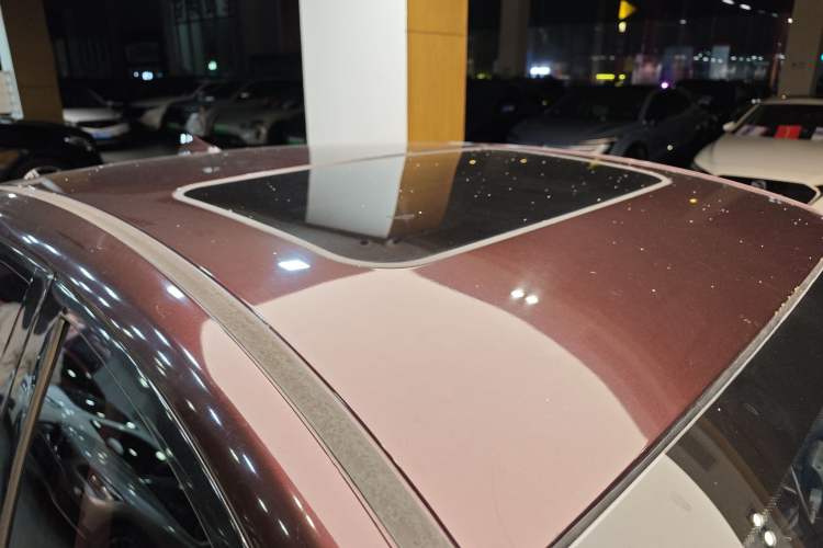 Used GAC Trumpchi GA6 2016 235T DCT Luxury Edition Roof