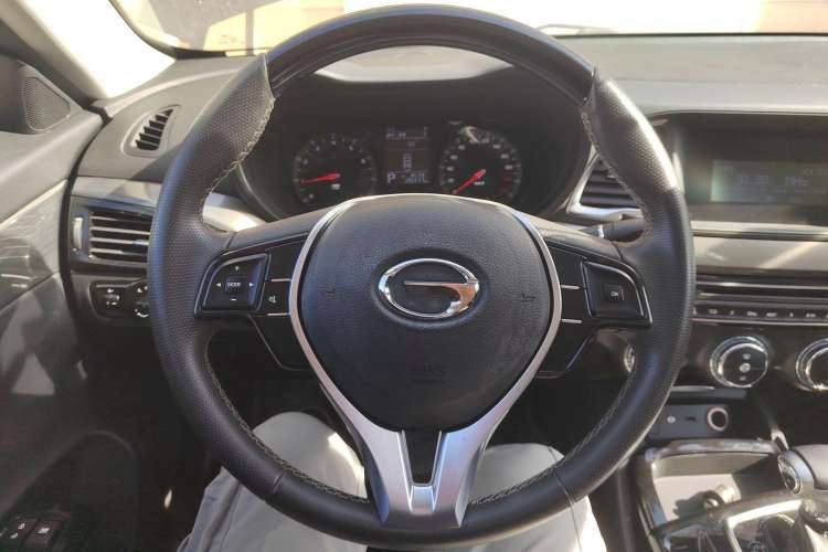 Used GAC Trumpchi GA6 2016 235T DCT Elite Edition Steering Wheel