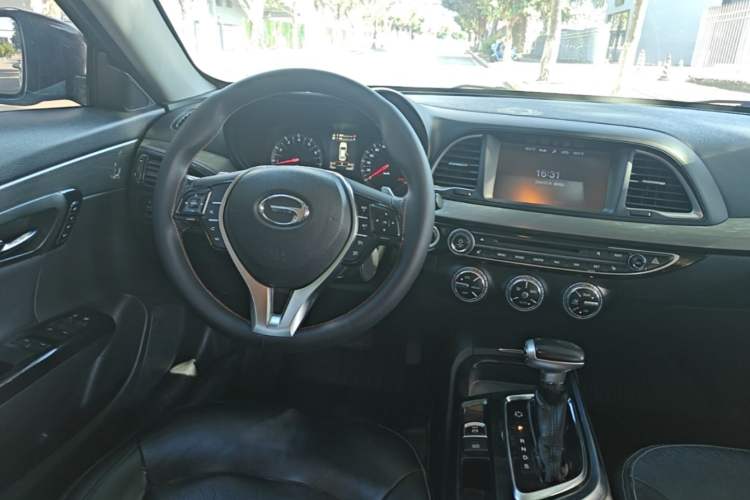 Used GAC Trumpchi GA6 2016 235T DCT Luxury Edition Steering Wheel