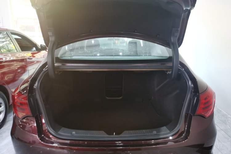 Used GAC Trumpchi GA6 2016 235T DCT Luxury Edition Trunk