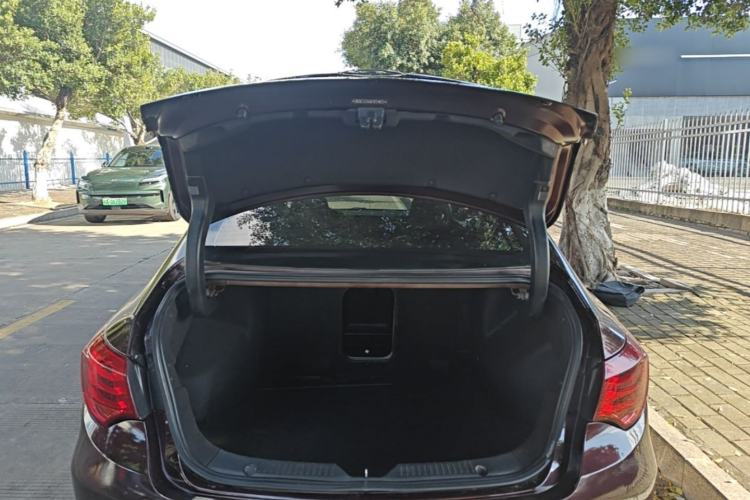 Used GAC Trumpchi GA6 2016 235T DCT Luxury Edition Trunk