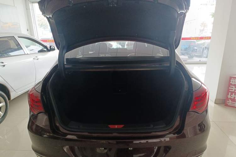 Used GAC Trumpchi GA6 2016 235T DCT Luxury Edition Trunk