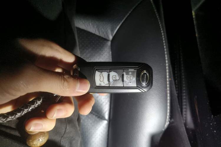 Used GAC Trumpchi GA6 2016 235T DCT Elite Edition Vehicle Key