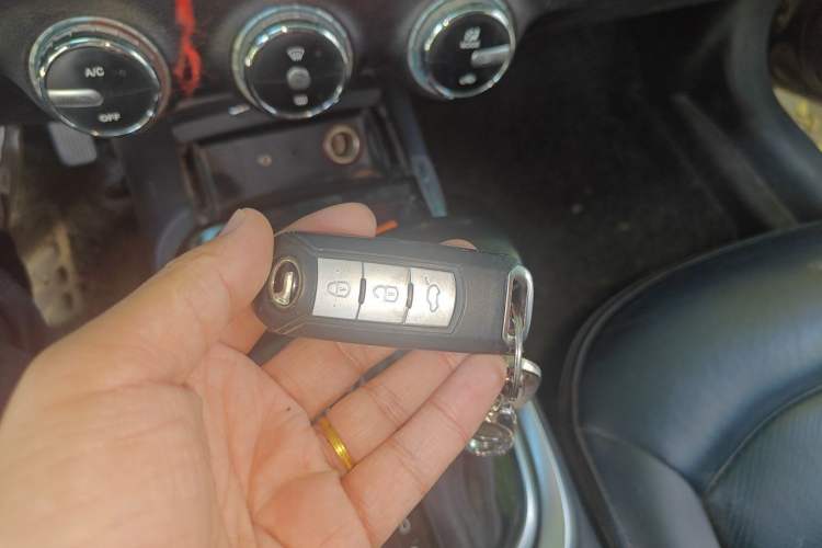 Used GAC Trumpchi GA6 2016 235T DCT Elite Edition Vehicle Key