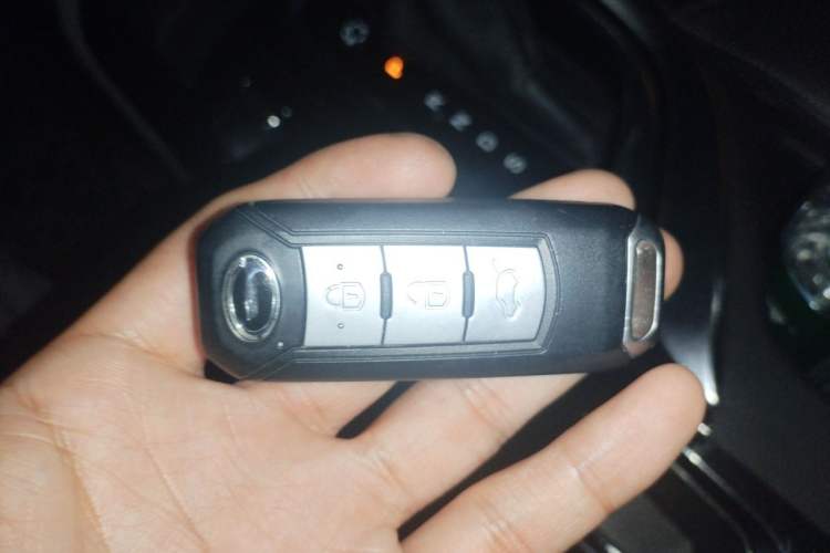 Used GAC Trumpchi GA6 2016 235T DCT Luxury Edition Vehicle Key