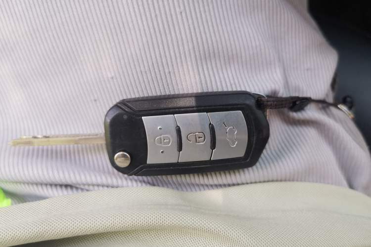Used GAC Trumpchi GA6 2016 235T Manual Comfort Edition Vehicle Key