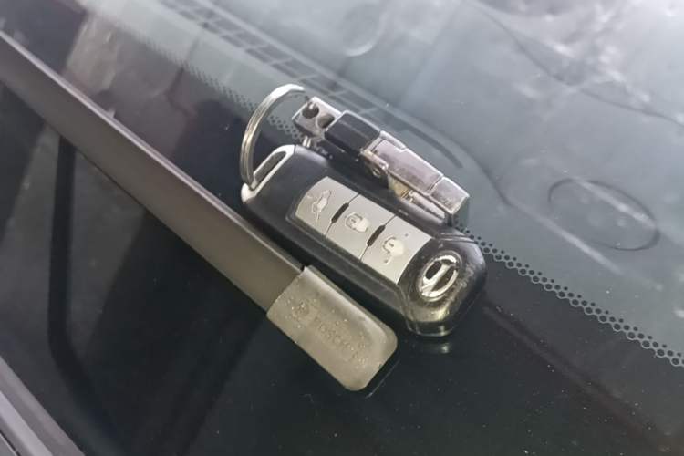 Used GAC Trumpchi GA6 2016 235T DCT Elite Edition Vehicle Key