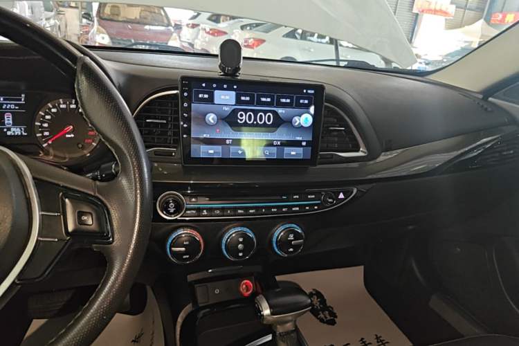 Used GAC Trumpchi GA6 2016 235T DCT Elite Edition Audio And AC Panel
