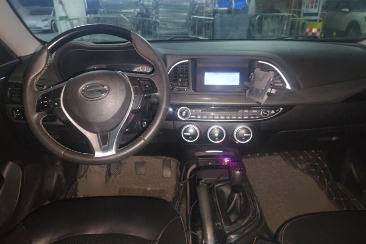 Used GAC Trumpchi GA6 2016 235T Manual Elite Edition Center Console