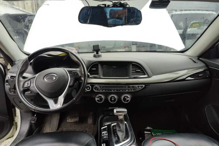 Used GAC Trumpchi GA6 2016 235T DCT Elite Edition Center Console
