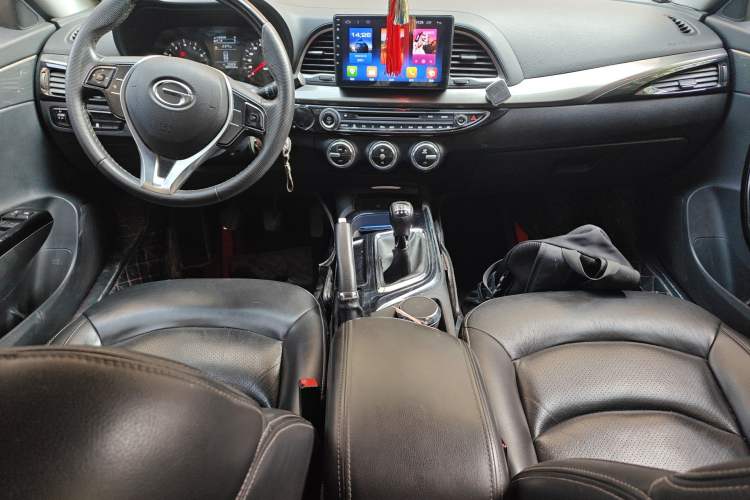 Used GAC Trumpchi GA6 2016 235T Manual Elite Edition Center Console