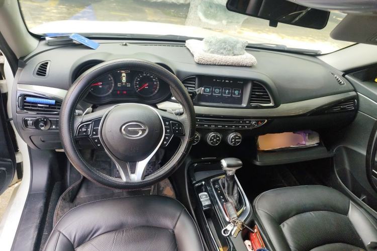 Used GAC Trumpchi GA6 2016 235T DCT Luxury Edition Center Console