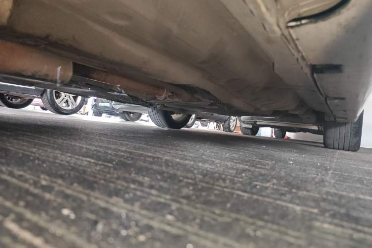 Used GAC Trumpchi GA6 2016 235T DCT Elite Edition Chassis Front Left