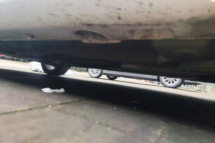 Used GAC Trumpchi GA6 2016 235T DCT Elite Edition Chassis Front Right