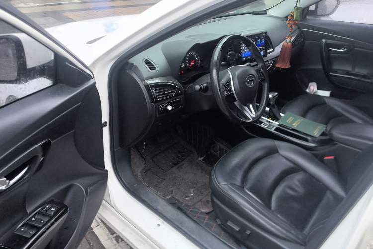 Used GAC Trumpchi GA6 2016 235T DCT Elite Edition Driver Seat