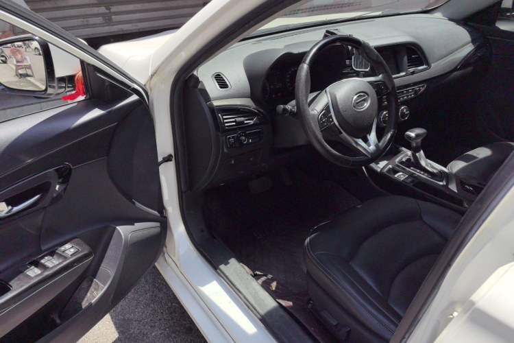 Used GAC Trumpchi GA6 2016 235T DCT Elite Edition Driver Seat