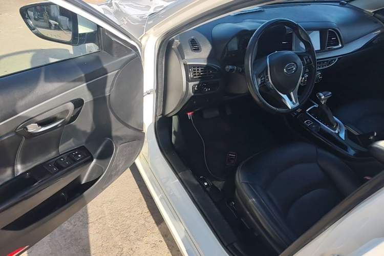 Used GAC Trumpchi GA6 2016 235T DCT Elite Edition Driver Seat