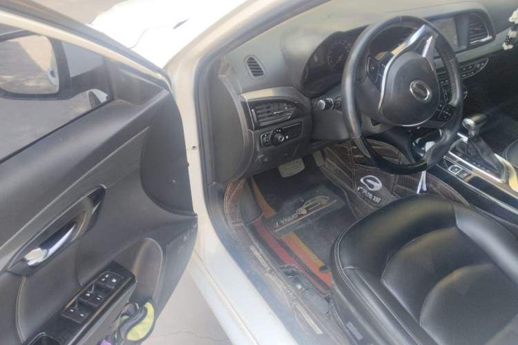 Used GAC Trumpchi GA6 2016 235T DCT Elite Edition Driver Seat