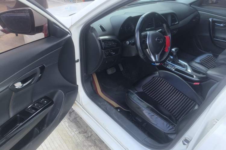 Used GAC Trumpchi GA6 2016 235T DCT Elite Edition Driver Seat