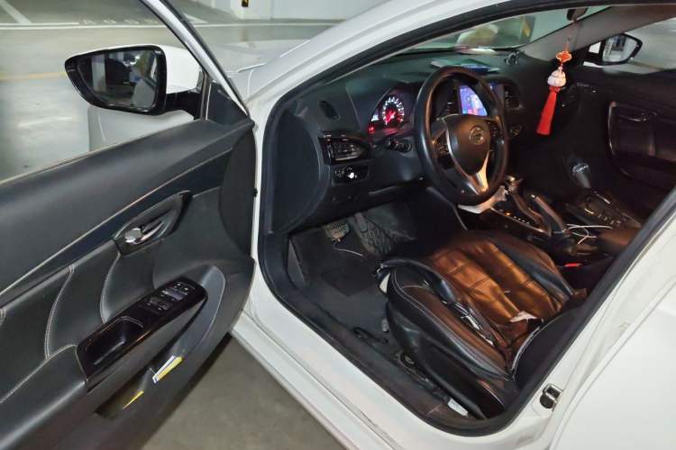 Used GAC Trumpchi GA6 2016 235T DCT Comfort Edition Driver Seat