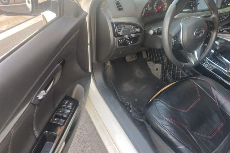 Used GAC Trumpchi GA6 2016 235T DCT Elite Edition Driver Seat