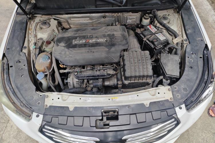 Used GAC Trumpchi GA6 2016 235T DCT Luxury Edition Engine Bay