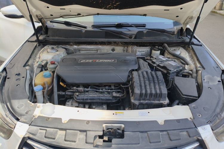 Used GAC Trumpchi GA6 2016 235T DCT Luxury Edition Engine Bay