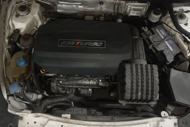 Used GAC Trumpchi GA6 2016 235T DCT Elite Edition Engine Bay