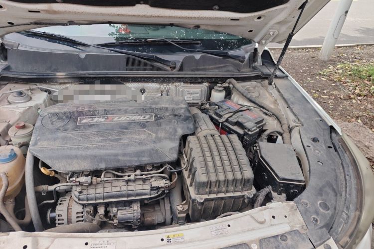 Used GAC Trumpchi GA6 2016 235T DCT Elite Edition Engine Bay Left
