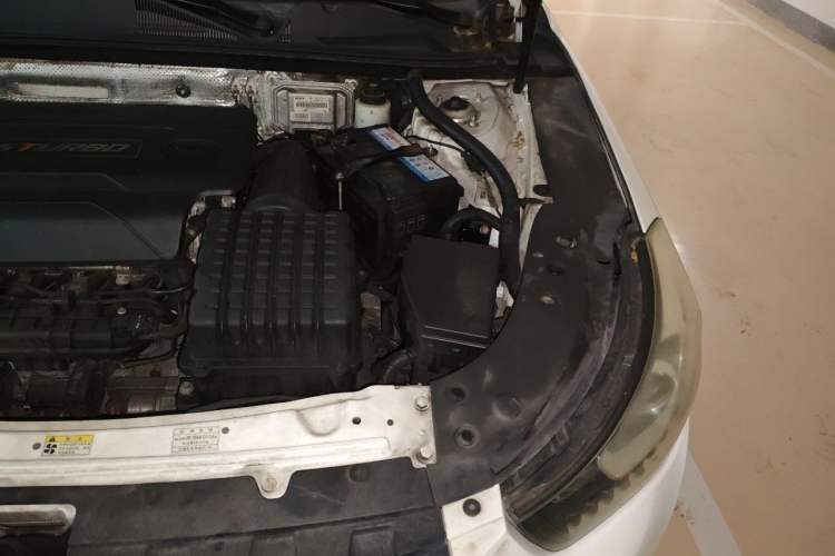 Used GAC Trumpchi GA6 2016 235T DCT Luxury Edition Engine Bay Left