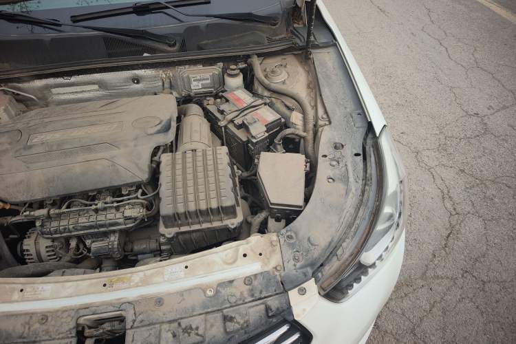 Used GAC Trumpchi GA6 2016 235T Manual Elite Edition Engine Bay Left