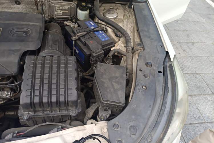 Used GAC Trumpchi GA6 2016 235T DCT Luxury Edition Engine Bay Left