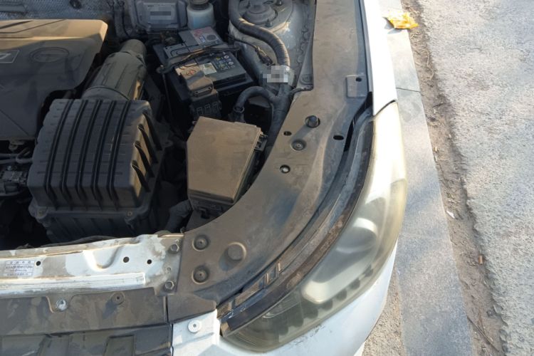 Used GAC Trumpchi GA6 2016 235T DCT Elite Edition Engine Bay Left