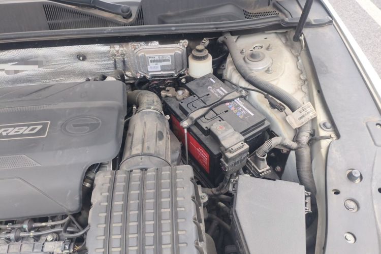 Used GAC Trumpchi GA6 2016 235T DCT Luxury Edition Engine Bay Left