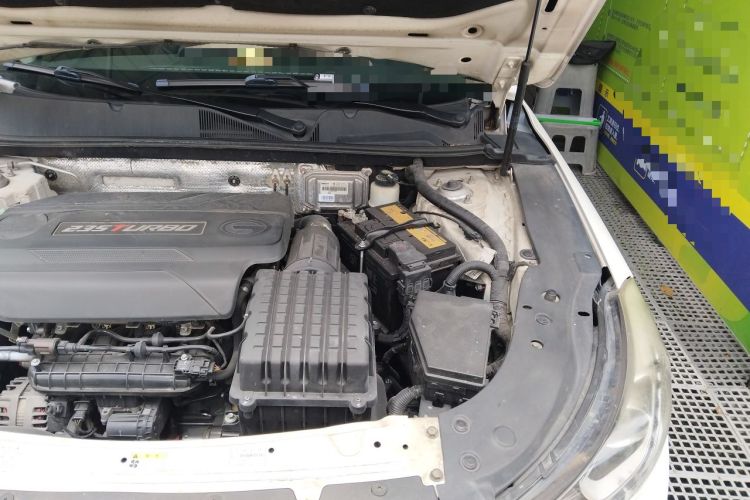 Used GAC Trumpchi GA6 2016 235T DCT Luxury Edition Engine Bay Left