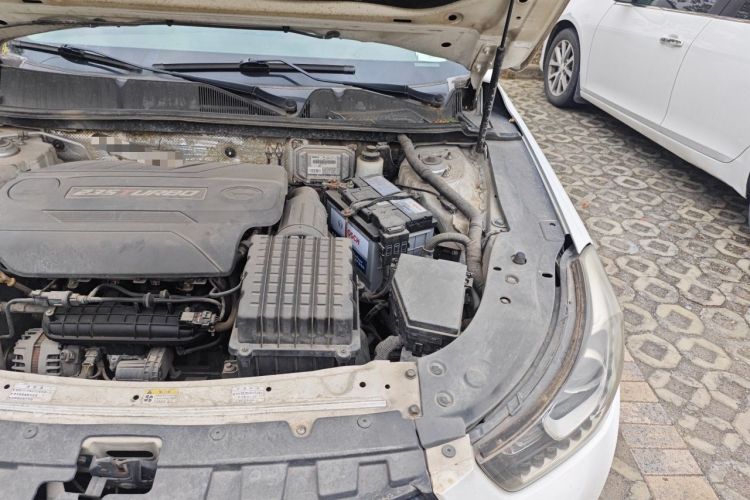 Used GAC Trumpchi GA6 2016 235T DCT Luxury Edition Engine Bay Left
